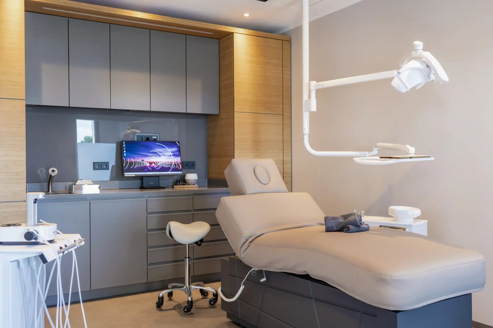 Lorenz_Schlotmann_Muenster_DentalSpa-scaled